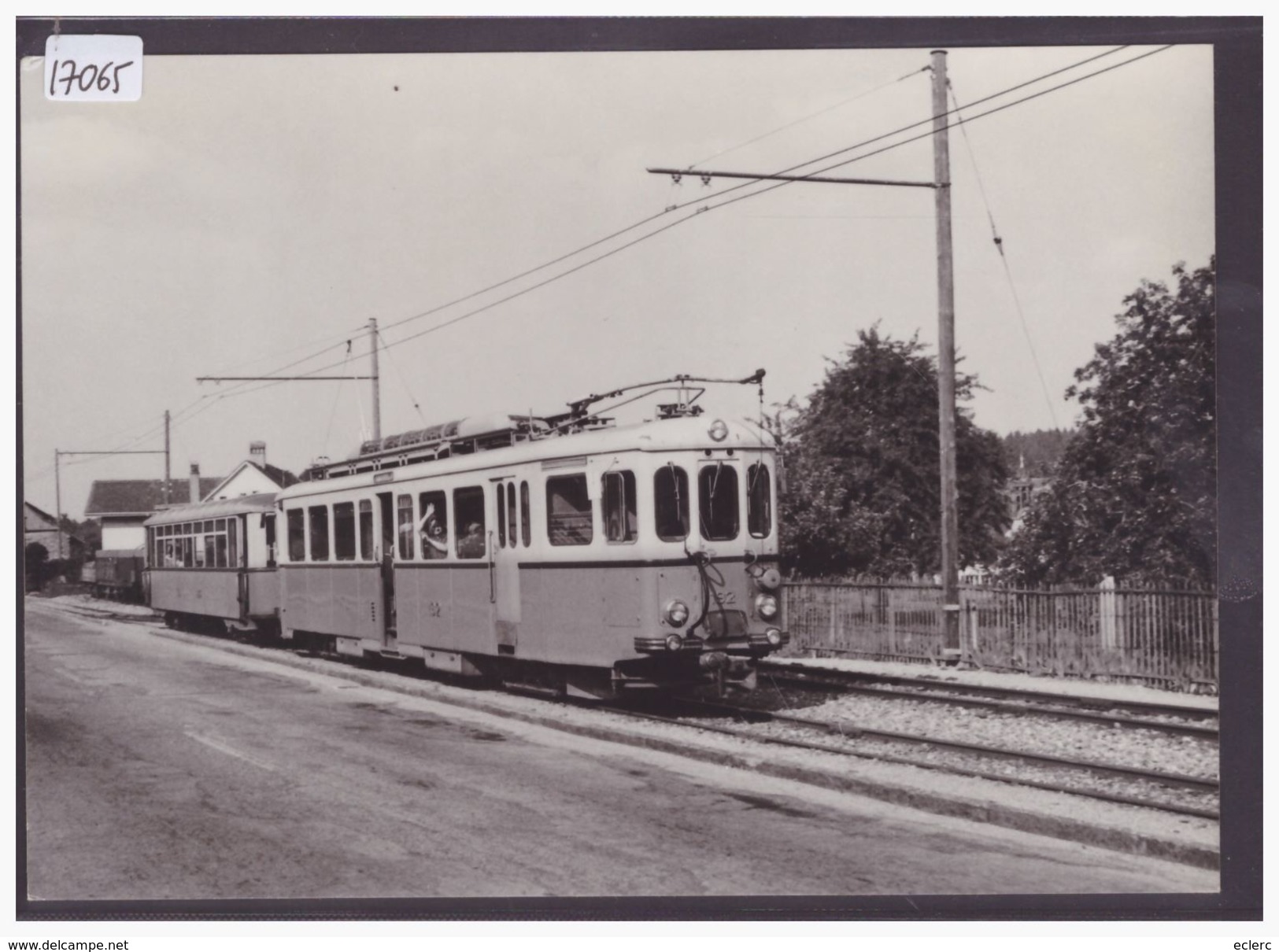 FORMAT 10x15cm - REPRO ANNEES 70-80 - A MONTPREVEYRES - CARTE BVA - TL - TRAMWAY LAUSANNOIS - TRAIN - BAHN - TB - Montpreveyres