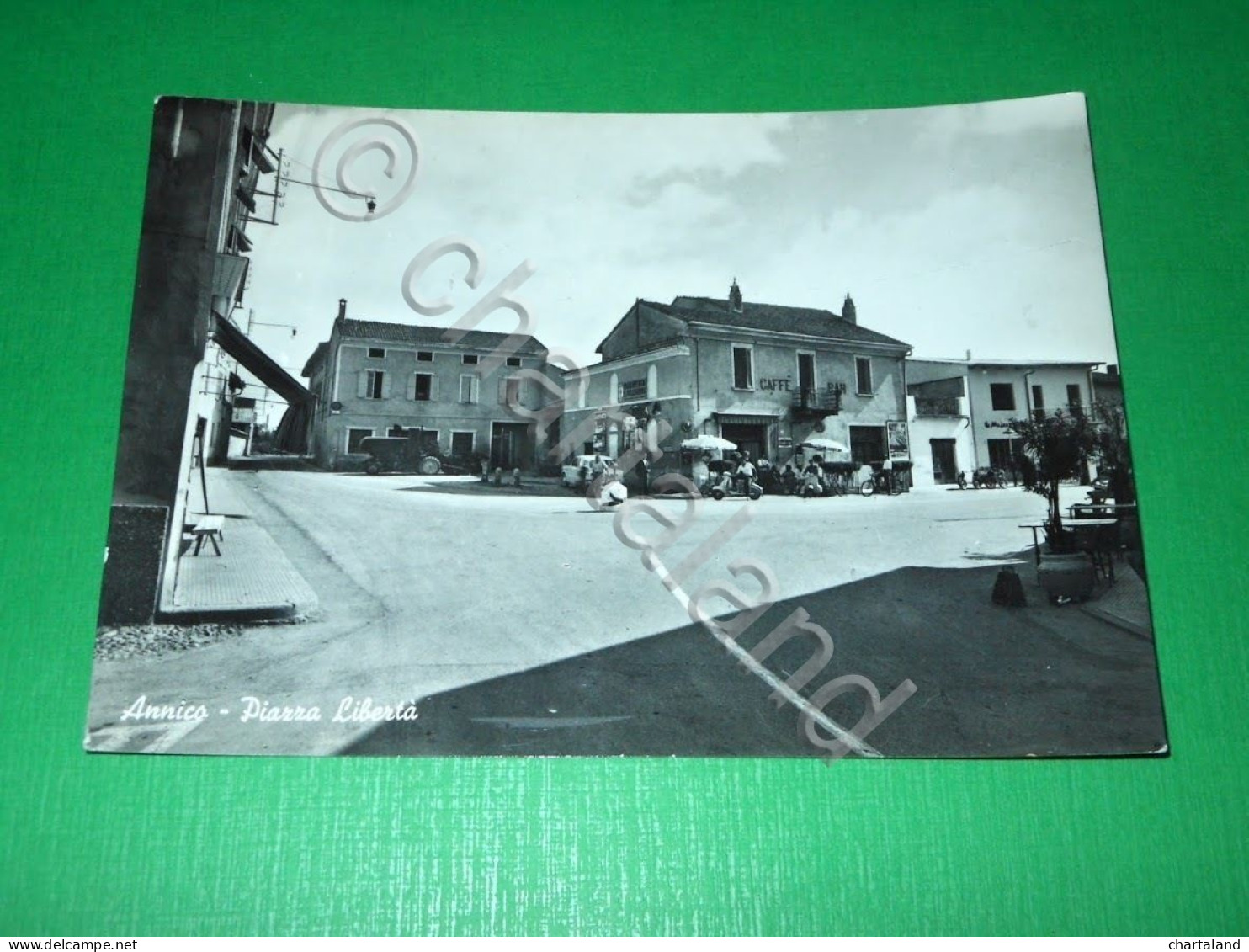 Cartolina Annicco ( Cremona ) - Piazza Libertà 1964 - Cremona
