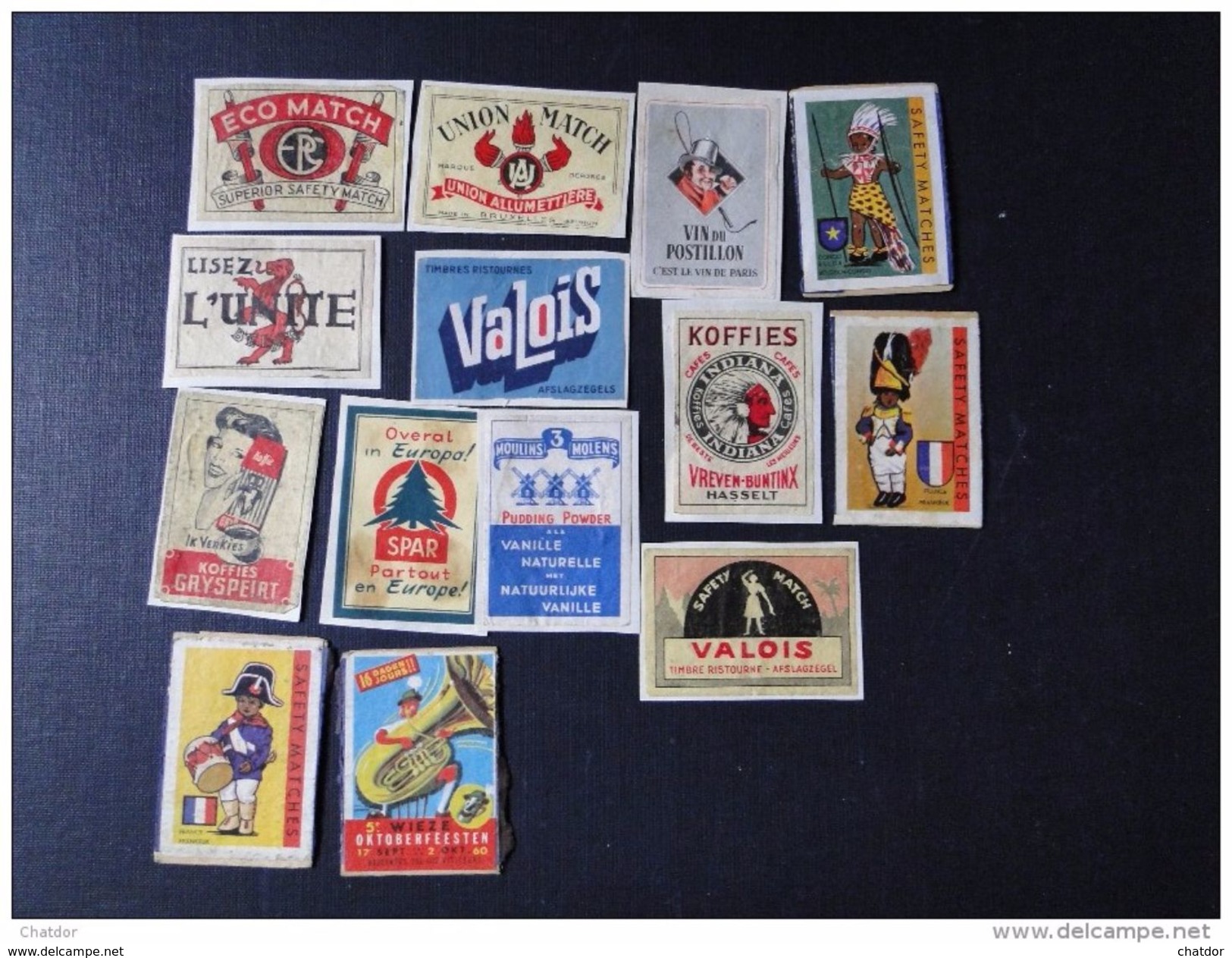 Etiquettes: Lot De 14 Vignettes Publicitaires ( Collées Sur Papier) - Matchbox Labels