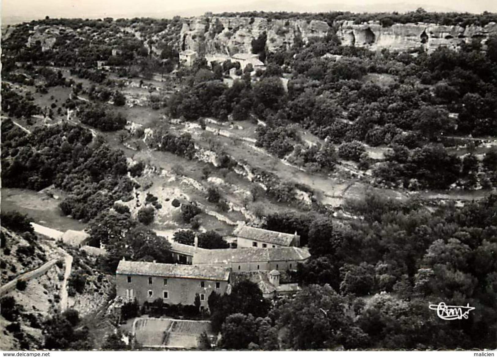 - Vaucluse -gd Format- Ref-V132- Le Beaucet - Ermitage De Saint Gens Et Hameau - St Gens - Ermitages - Hameaux - - Autres & Non Classés