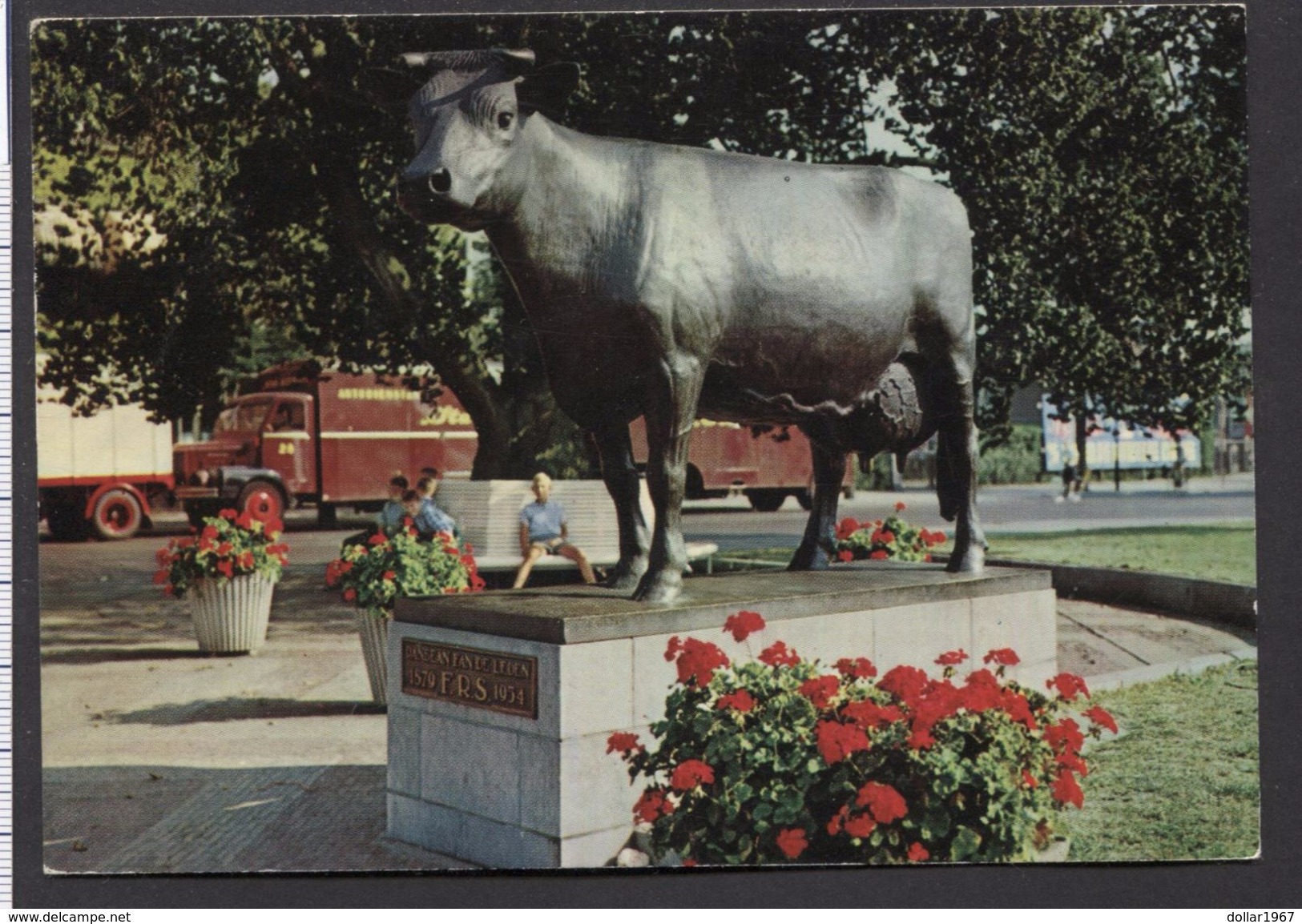 Leeuwarden , Standbeeld Friese Stamboekkoe +1974 -   Used  - See The 2 Scans For Condition.( Originalscan !!! ) - Leeuwarden