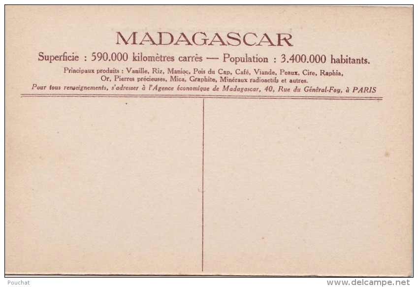 MADAGASCAR -  CONSTRUCTION DE LA VOIE FERREE DU LAC ALAOTRA  - (TRES ANIMEE - 2 SCANS) - Madagascar