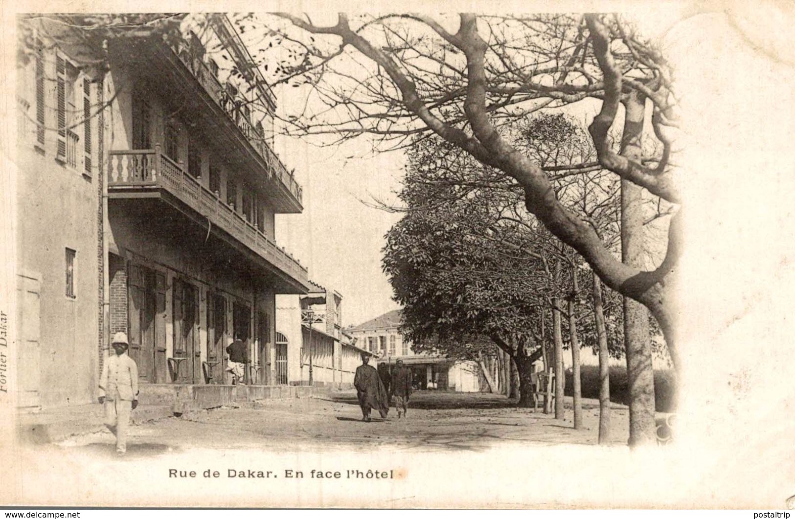 SENEGAL  RUE DE DAKAE EN FACE L´HOTEL        FORMIER DAKAR - Senegal