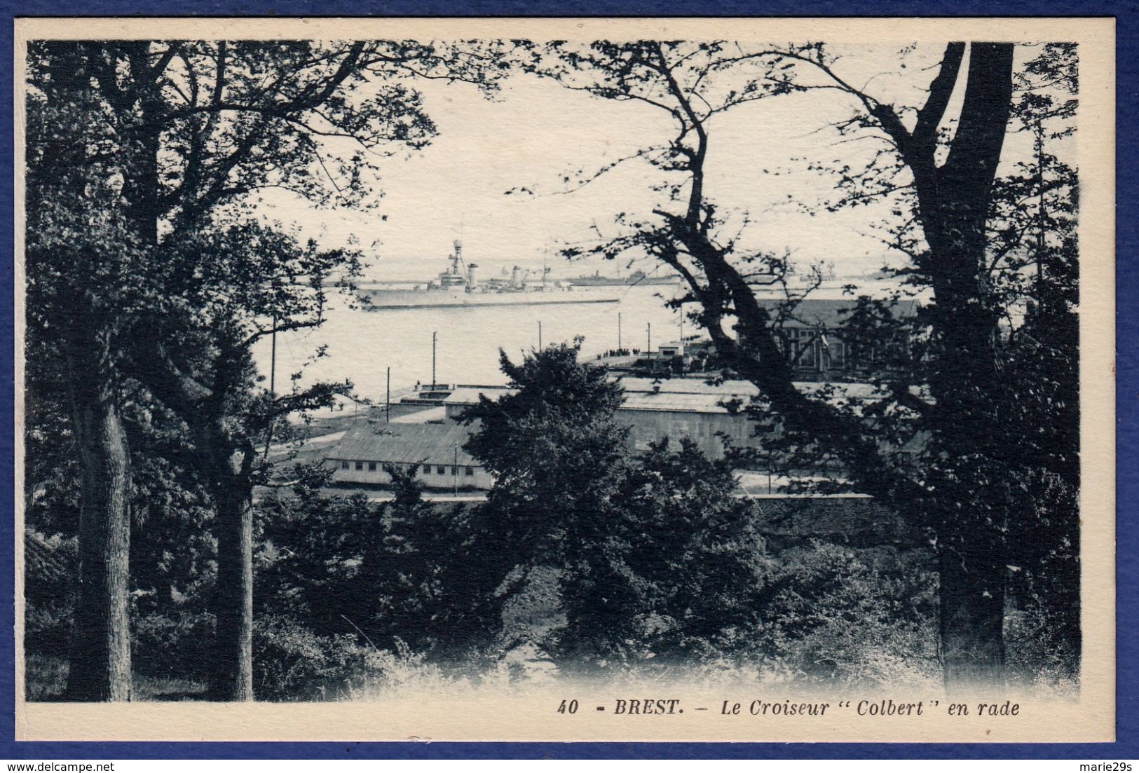 29 BREST Le Croiseur "Colbert" En Rade - Brest