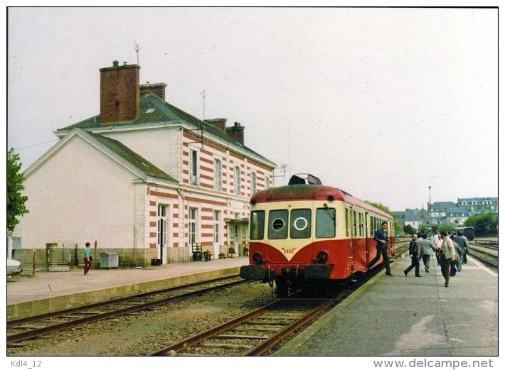 AL 477 - Autorail X 2402 En Gare - PONTIVY - Morbihan 56 - SNCF - Pontivy