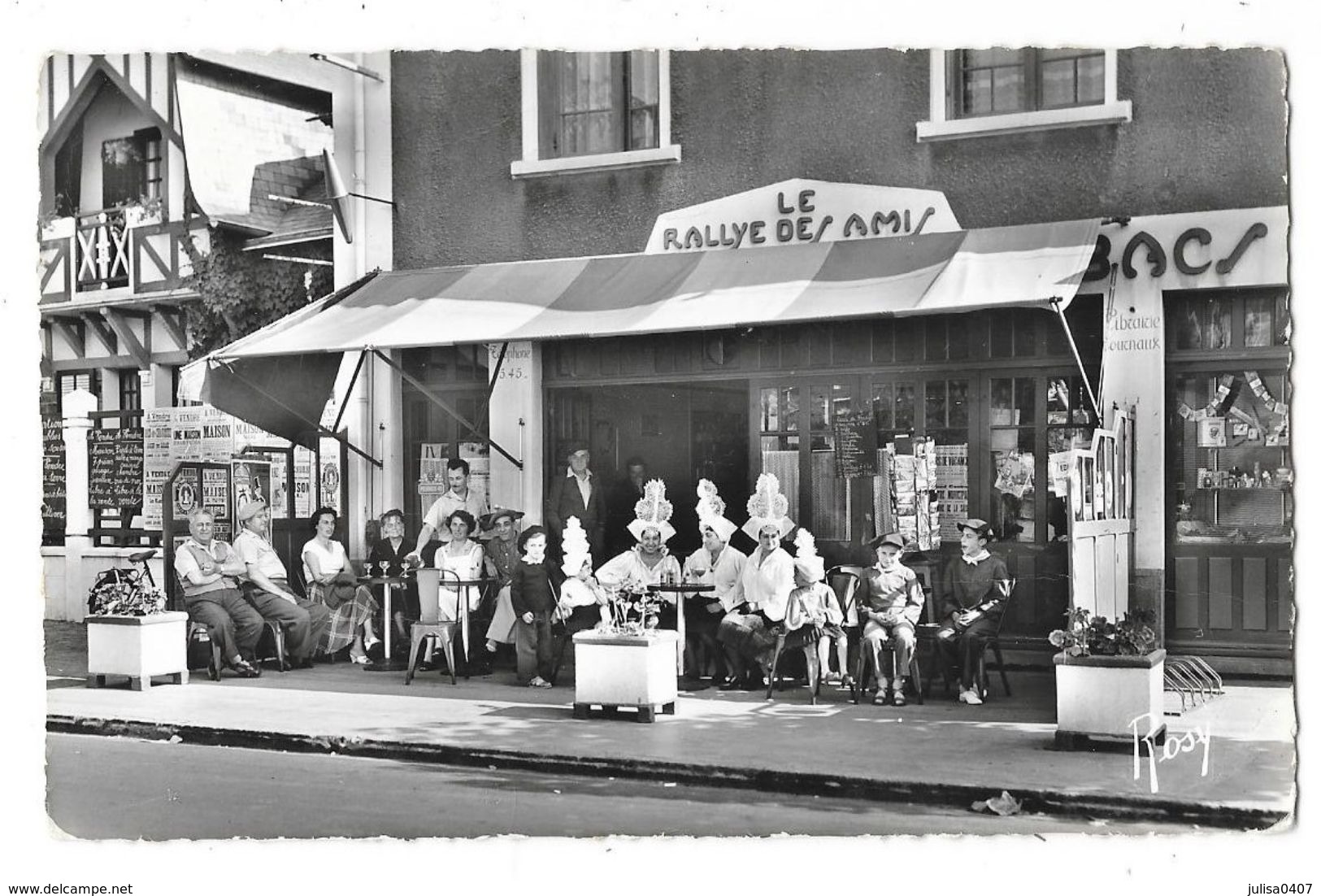 LES SABLES D'OLONNE (85) Avenue Alcide Gabaret Terrasse De Commerce Le Rallye Des Amis - Sables D'Olonne