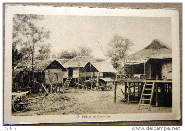 CAMBODGE UN VILLAGE CASES SUR PILOTIS - Cambodge