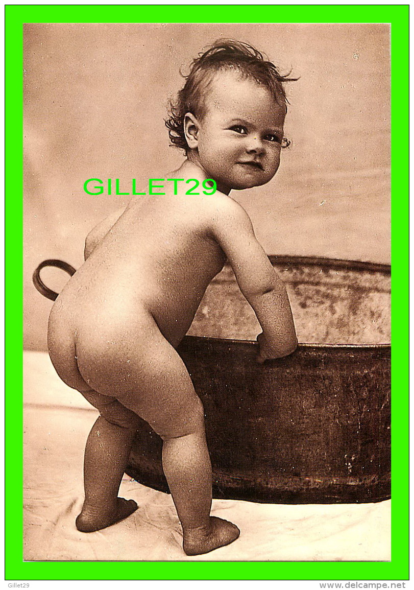 ENFANTS - IL S'EN VA PRENDRE SON BAIN - TAKING THE PLUNGE - PHOTOGRAPHIX UNLIMITED 1992 - - Portraits