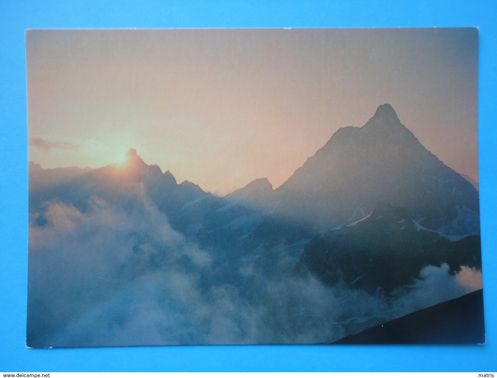 Cervinia Breuil - Valle D'Aosta - Il Monte Cervino E La Dent D'Herens - Controluce - Tramonto Pittoresco - Controluce