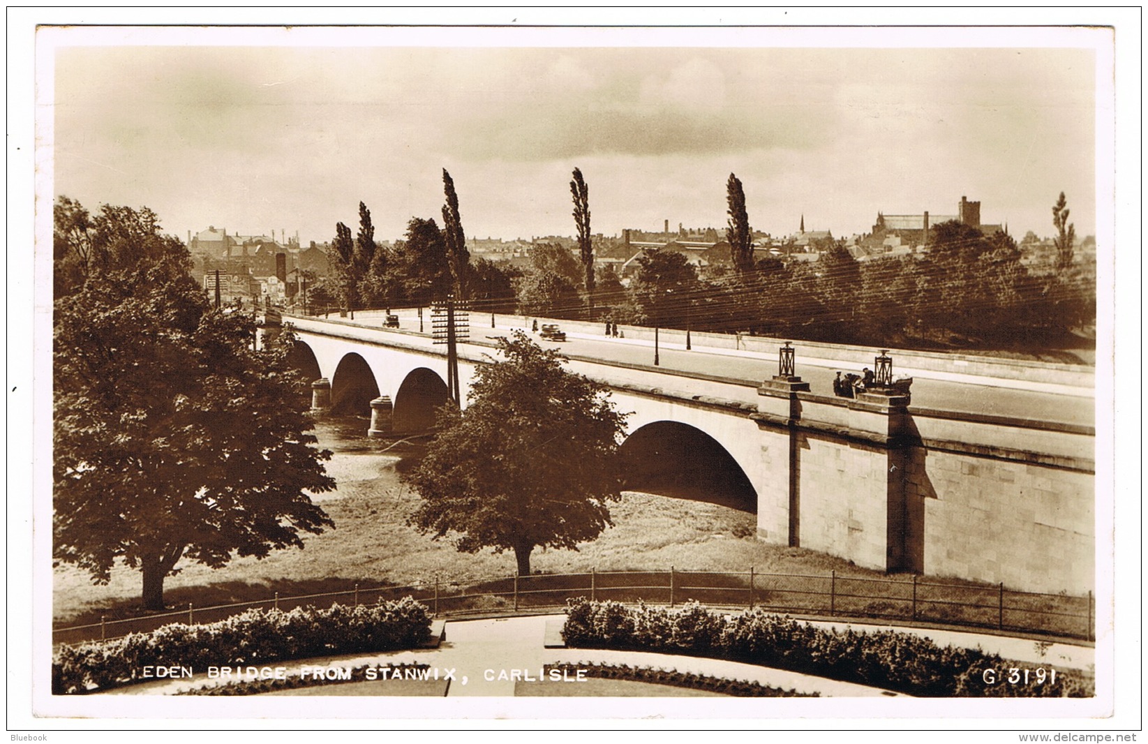 RB 1159 - 1955 Real Photo Postcard - Cars On Eden Bridge From Stanwix Carlisle - Cumbria - Carlisle