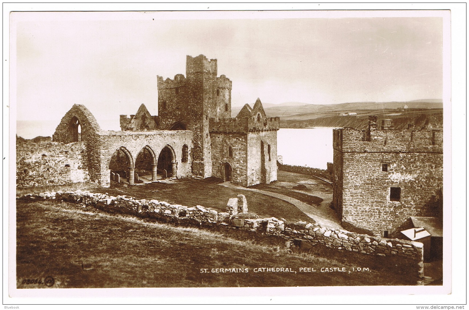 RB 1160 -  Real Photo Postcard - St Germain's Cathedral - Peel Castle Isle Of Man - Isle Of Man