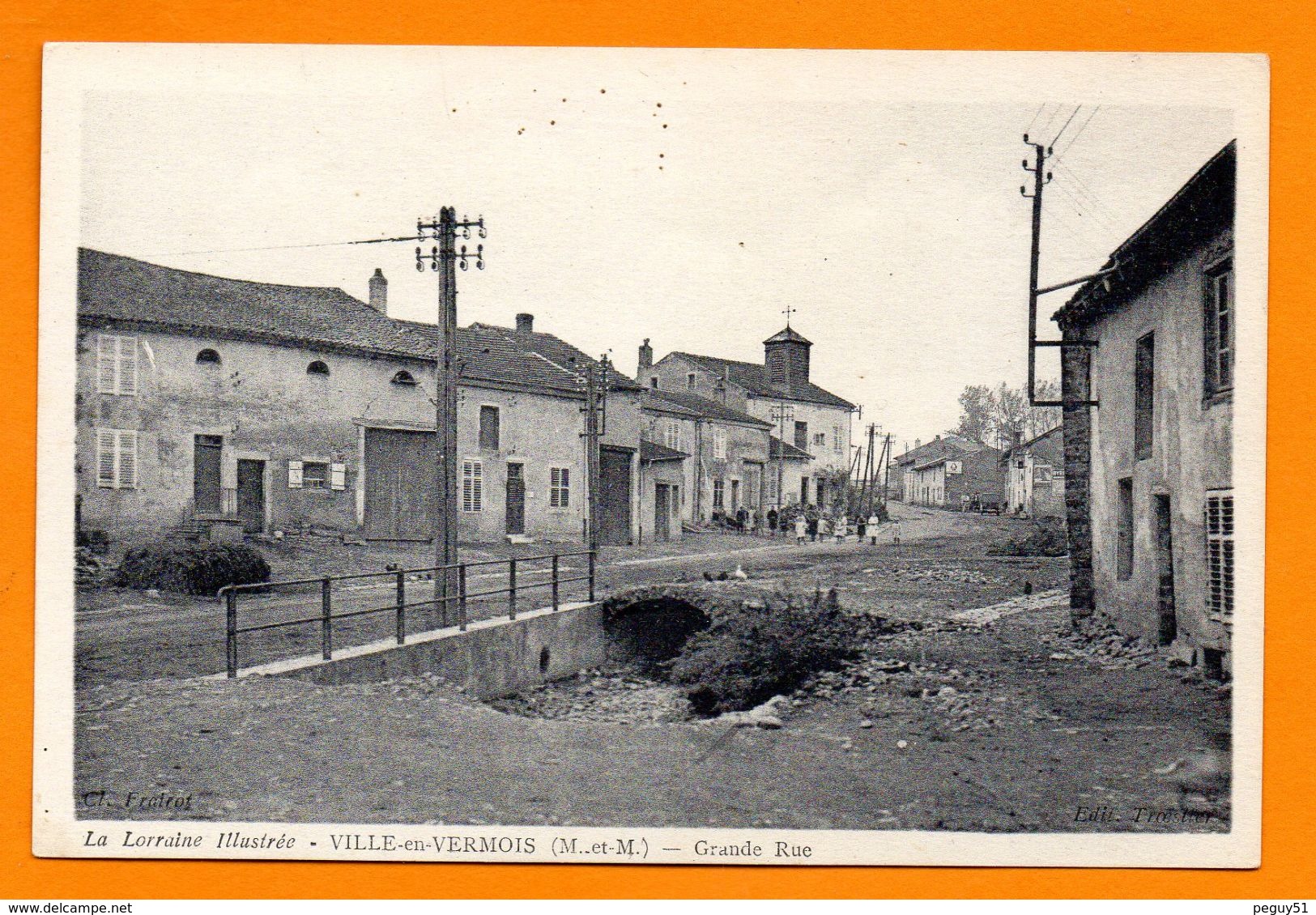 54. Ville-en-Vermois. Grande Rue. Mairie, école, écoliers - Other & Unclassified