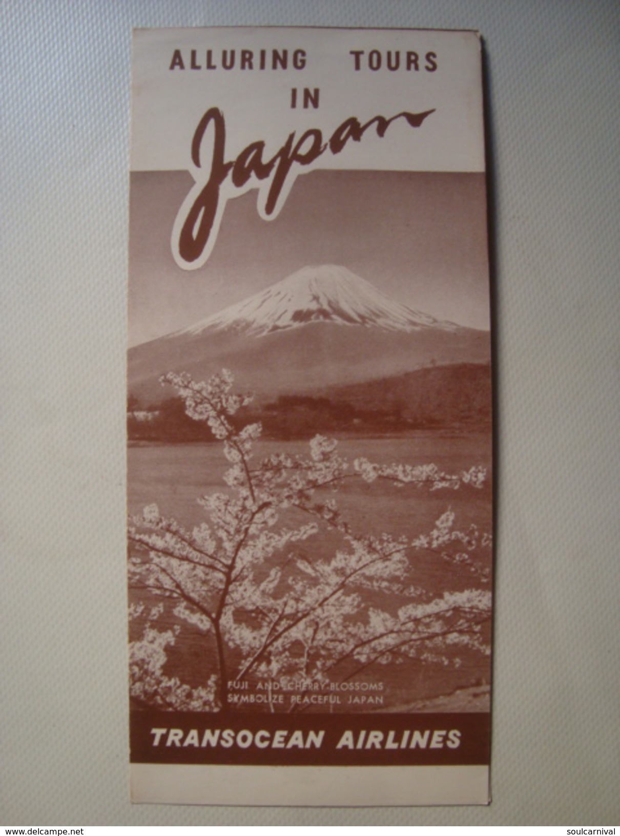 ALLURING TOURS IN JAPAN. TRANSOCEAN AIRLINES. FUJI CHERRY-BLOSSOMS PEACEFUL JAPAN - 1950 APROX. MADE IN OCCUPIED JAPAN. - Advertisements