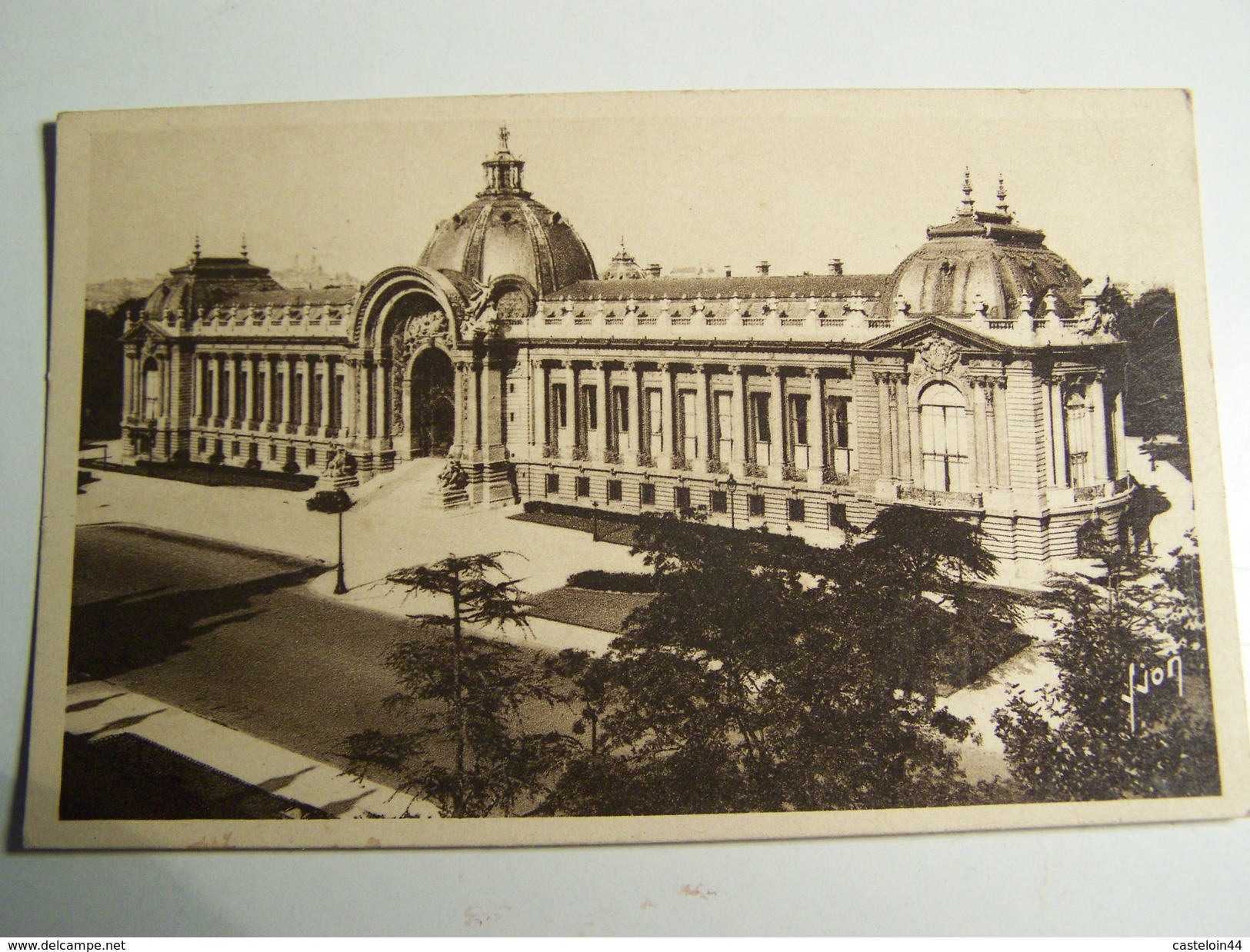 T38  PARIS Le Petit Palais - Other & Unclassified