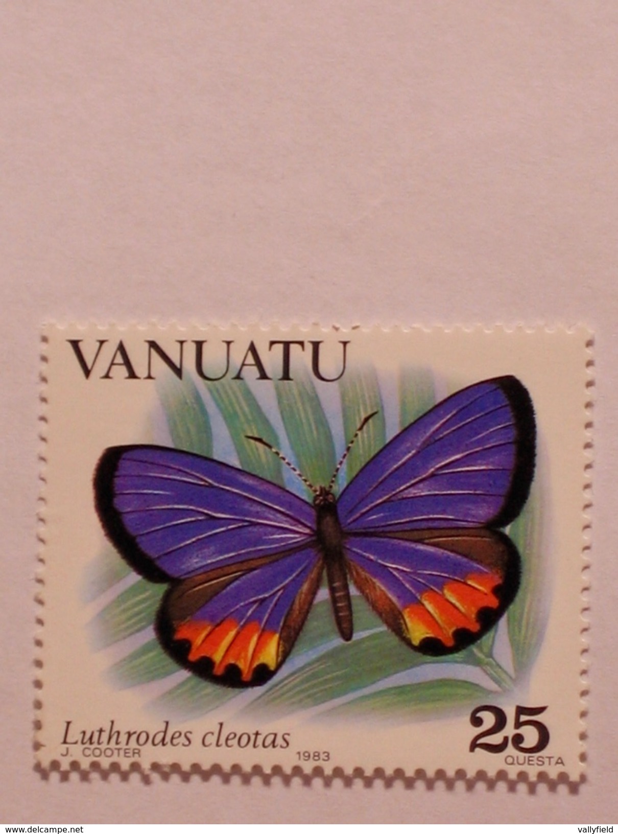 VANUATU   1983  LOT# 4  BUTTERFLIES - Vanuatu (1980-...)