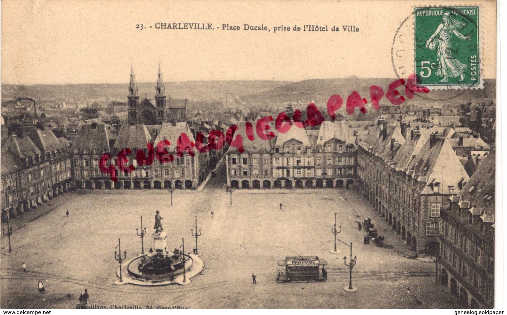 08 - CHARLEVILLE MEZIERES- PLACE DUCALE PRISE DE L' HOTEL DE VILLE -1912 - Charleville