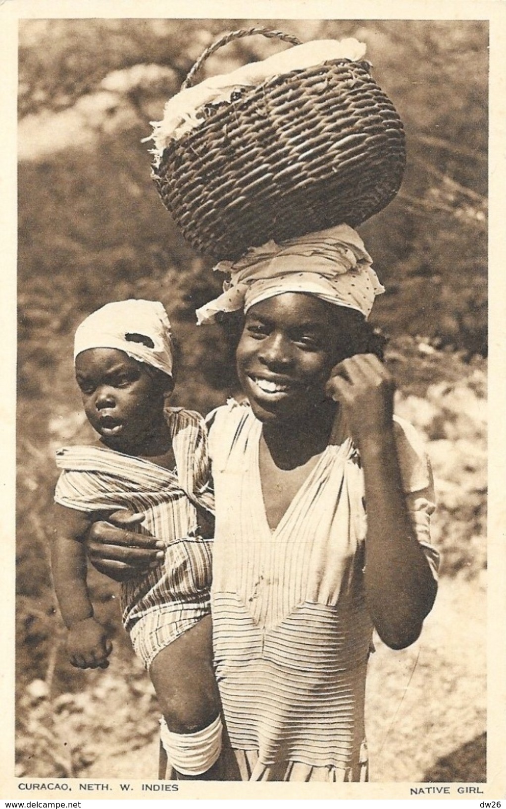 Native Girl (femme Et Enfant) - Curaçao (Caraïbes) - Neth. W. Indies - Carte Non Circulée - Amérique