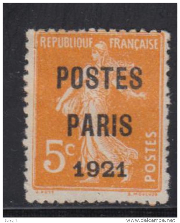 N&deg;27 - 5c Orange - Dentelure Irr&eacute;guli&egrave;re -  TB - 1893-1947