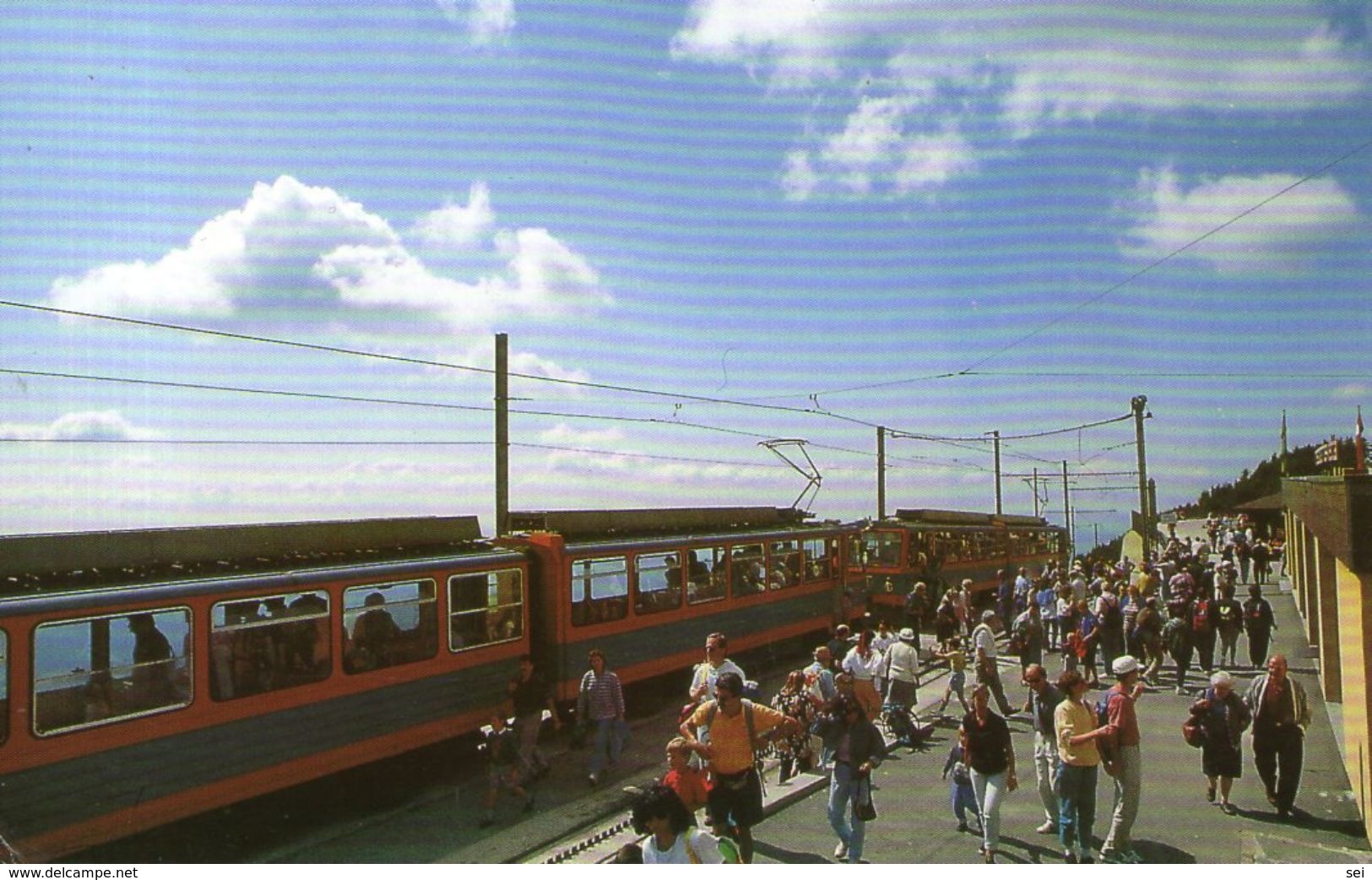 B 1338 - Treni  Stazione Monte Generoso - Gares - Avec Trains