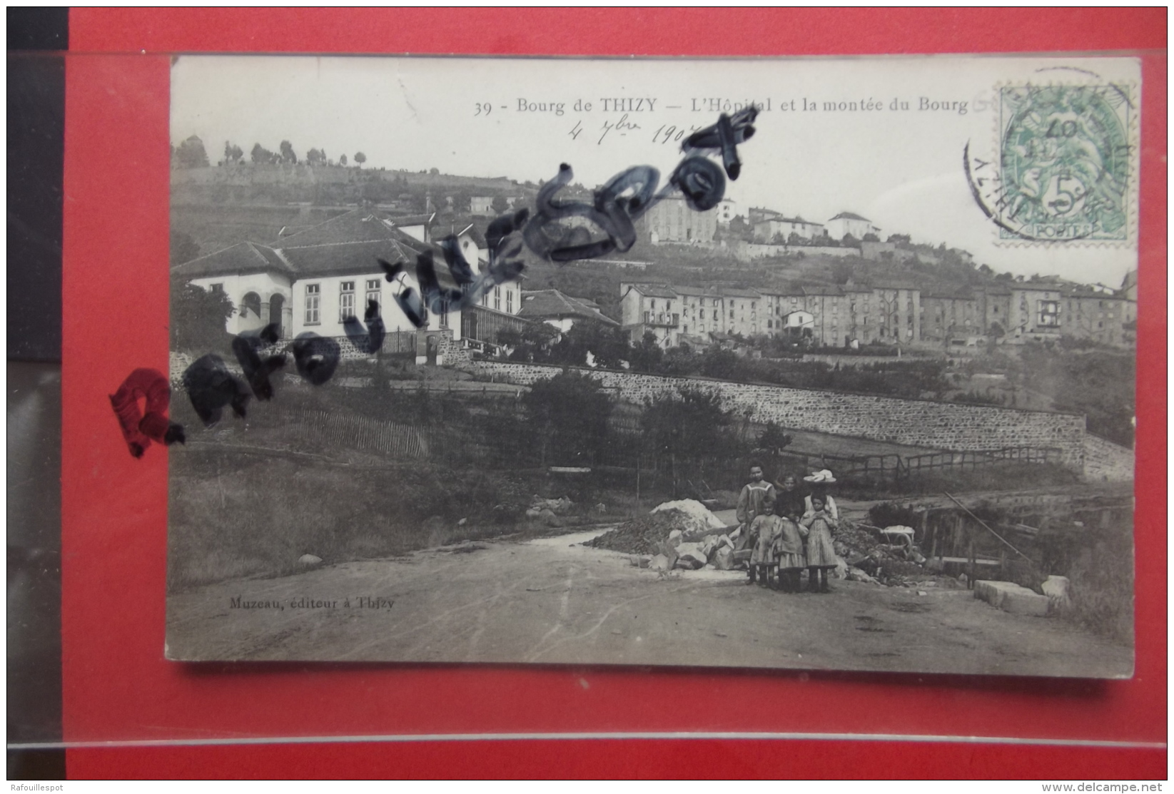 Cp  Rare Bourg De Thizy L'hopital Et La Montee Du Bourg Animé N 39 - Neuville Sur Saone