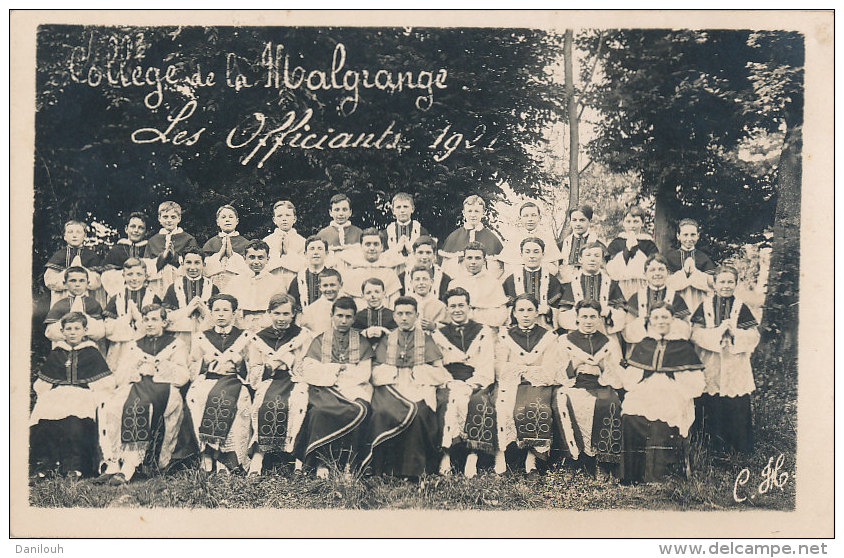 54 // JARVILLE    Carte Photo   COLLEGE DE LA MALGRANGE   Les Officiants 1920 (assis) - Autres & Non Classés