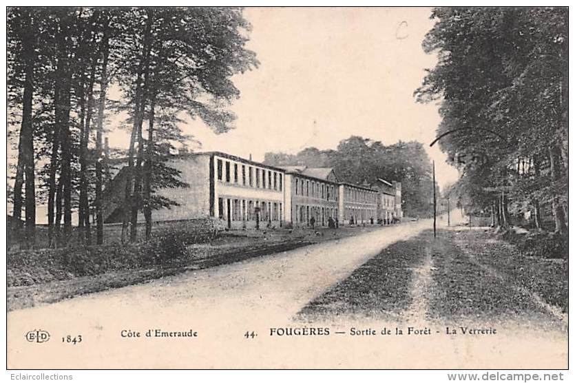 Fougères      35      Vue De La Verrerie    (voir Scan) - Fougeres