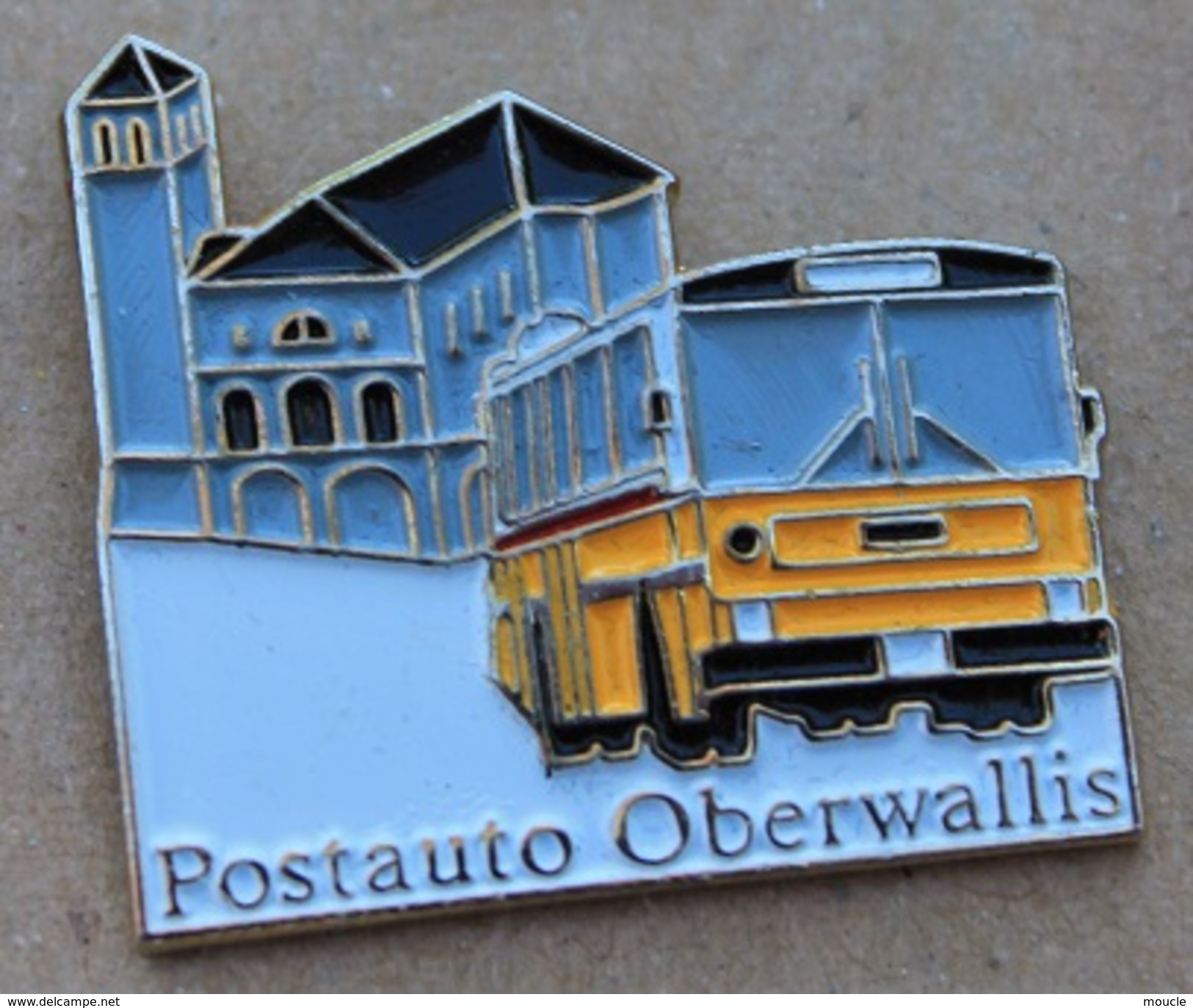 CAR POSTAL JAUNE SUISSE - POSTE - POSTAUTO OBERWALLIS - VALAIS - EGLISE   -    (18) - Post