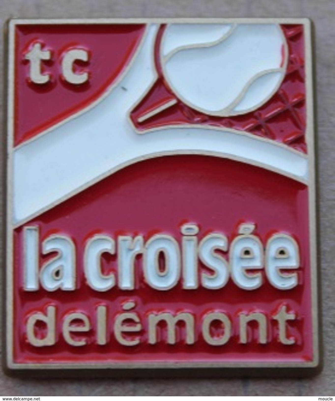 TENNIS CLUB LA CROISEE DELEMONT - CANTON DU JURA SUISSE - RAQUETTE . BALLE  -   (18) - Tennis