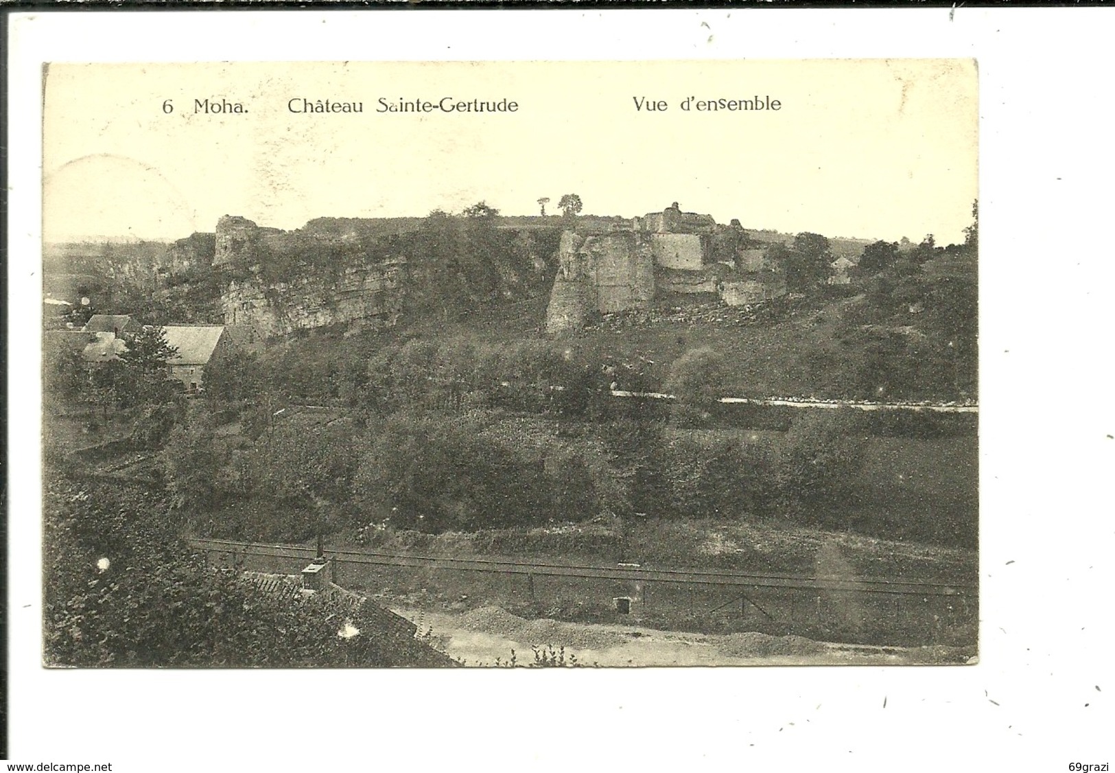 Moha Château Sainte Gertrude Vue D'ensemble - Wanze