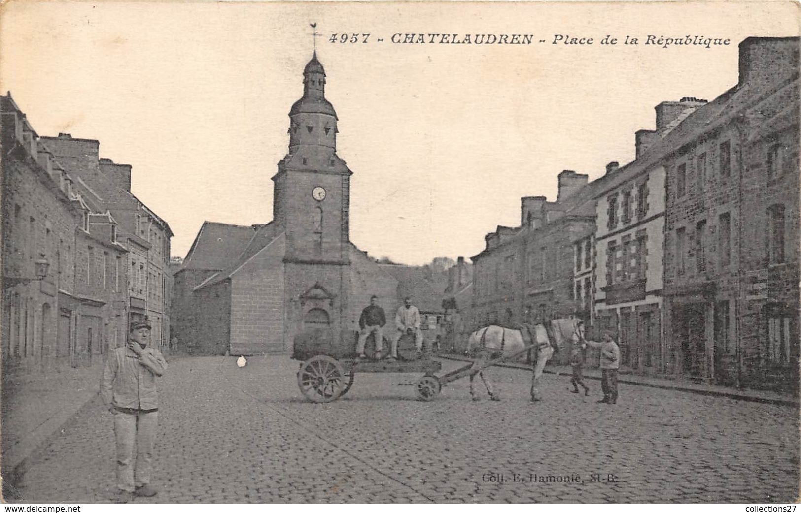 22-CHATELAUDREN- PLACE DE LA REPUBLIQUE - Châtelaudren