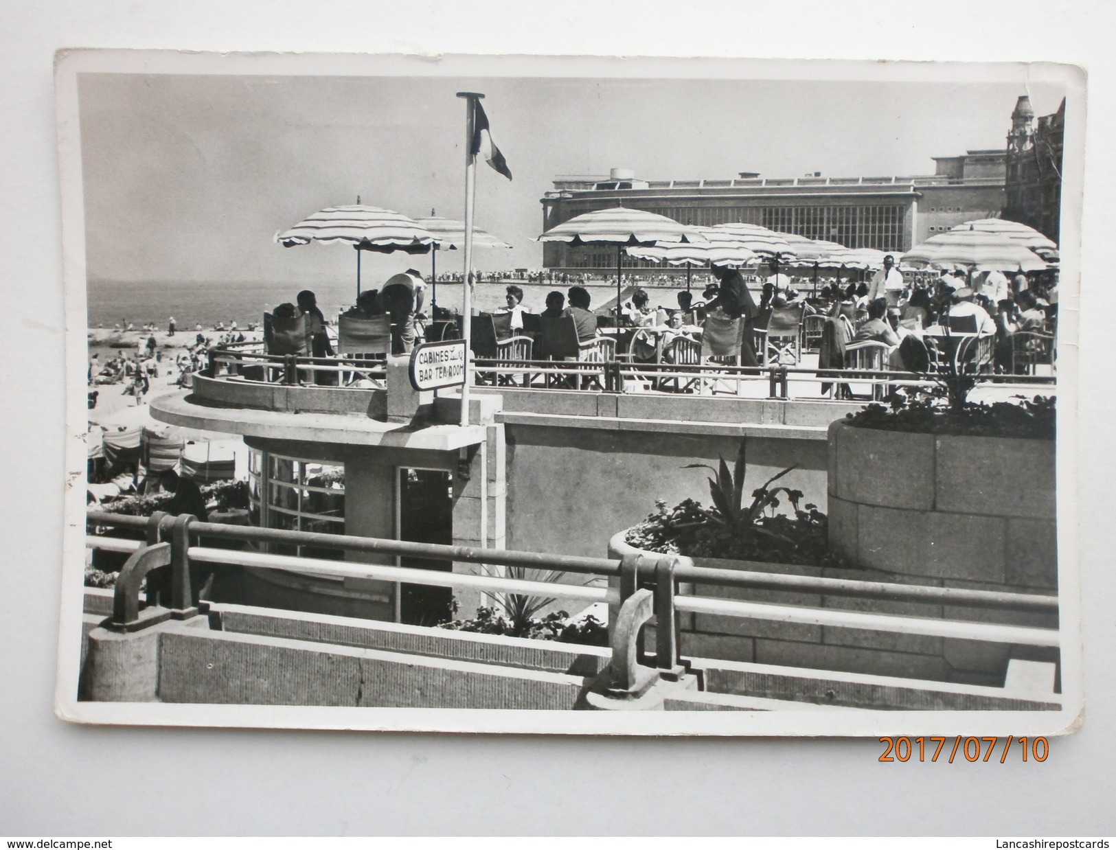 Postcard Oostende Kursaal Animated Real Photo PU 1955 To Mr Hebden Mill Hill Littleborough My Ref  B11446 - Oostende