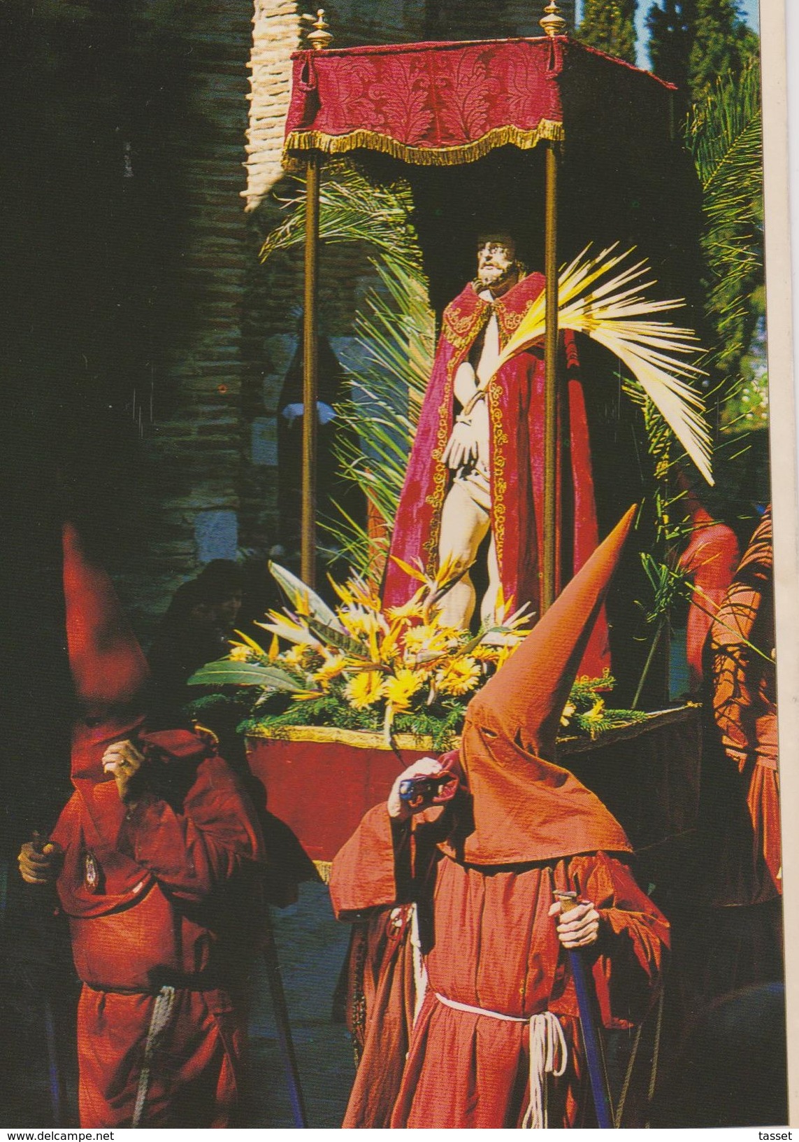 Lot 2 CPM : Perpignan 66 -pelerinage   Procession De La Sanch Sortie De L'église St Jacques à Perpignan   Voir 2 SCANS - Europa