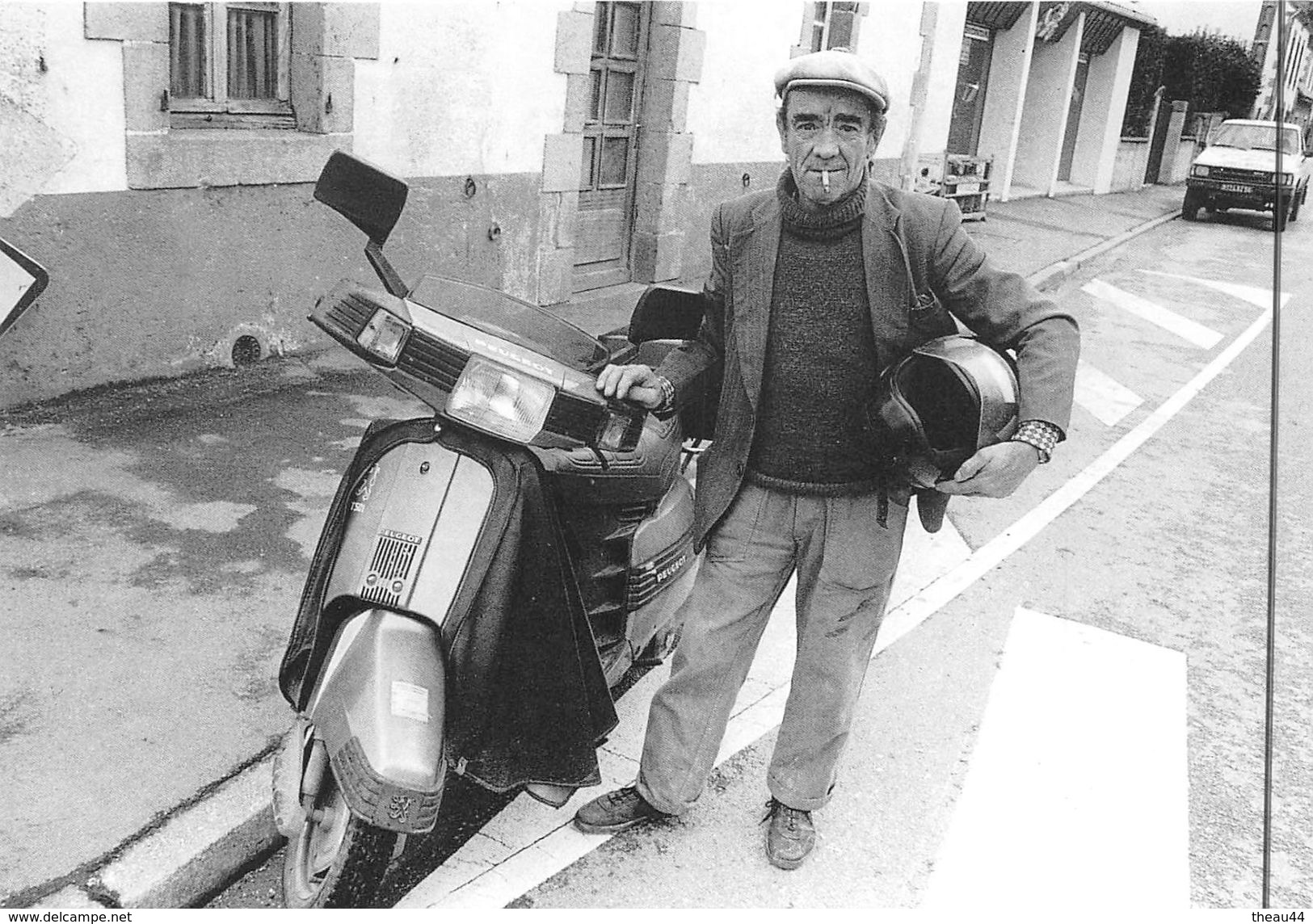 LE FAOUET - LE GOLHEN  -  Louis Le Dez Avec Son Vélomoteur " Peugeot " En 1987  - Tirage Limité à 100 Ex - Faouët