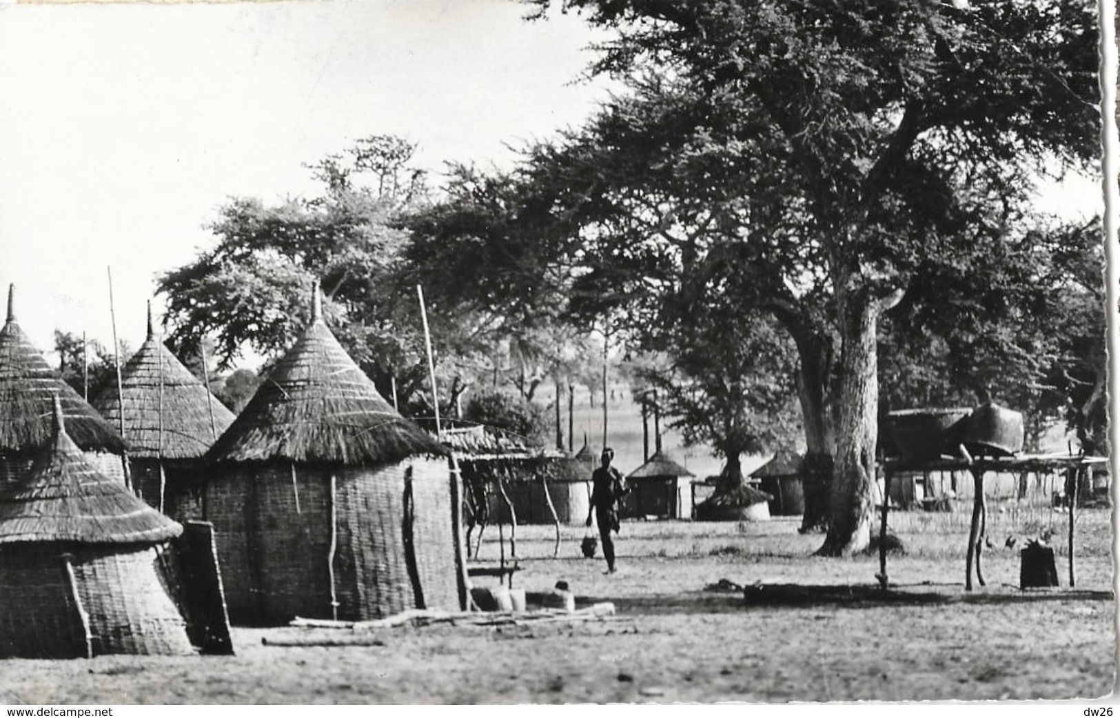 Guinée Française (A.O.F.) - Village Bassari - Edition Quartier Latin, Konakry - Französisch-Guinea