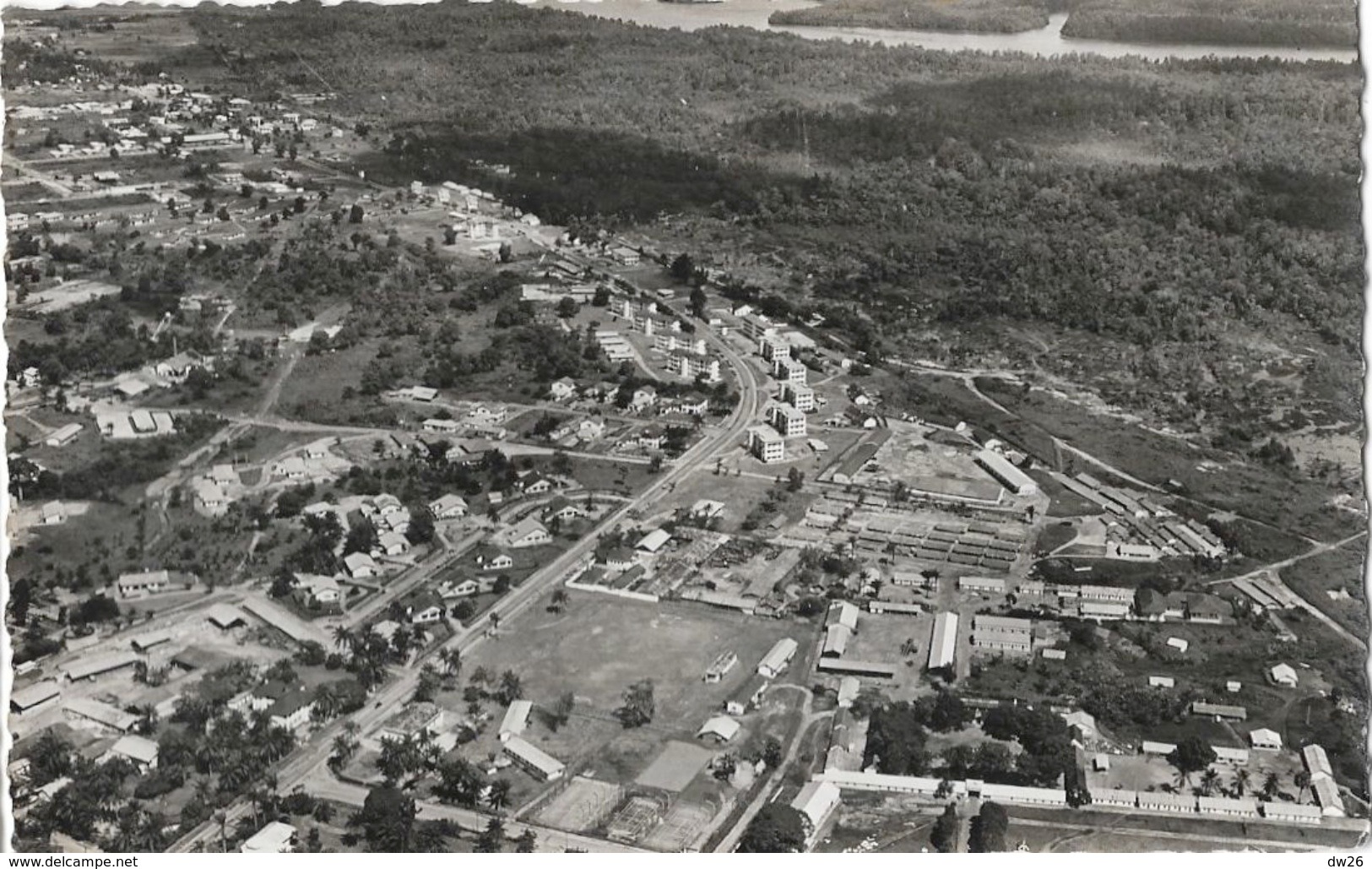 Daoula (Cameroun) - Route De L'Aviation, Avenue De Gaulle - Edition G. Prunet - Cameroun