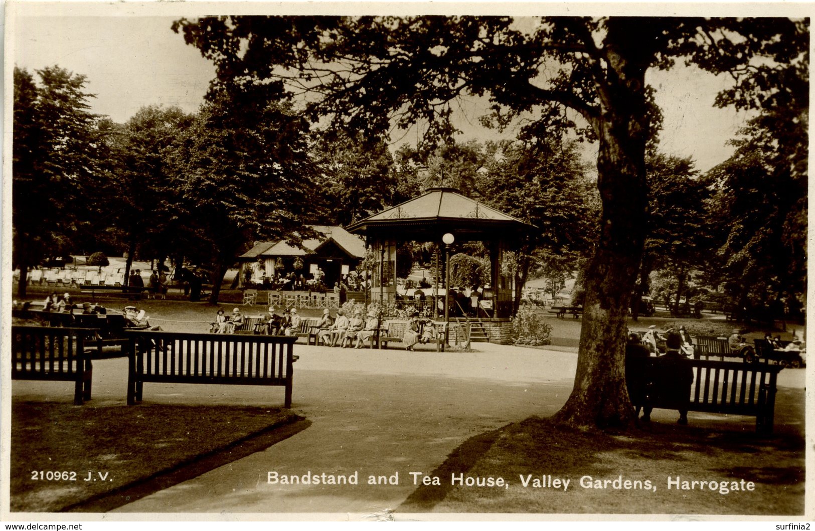 YORKS - HARROGATE - BANDSTAND AND TEA HOUSE, VALLEY GARDENS RP Y3317 - Harrogate