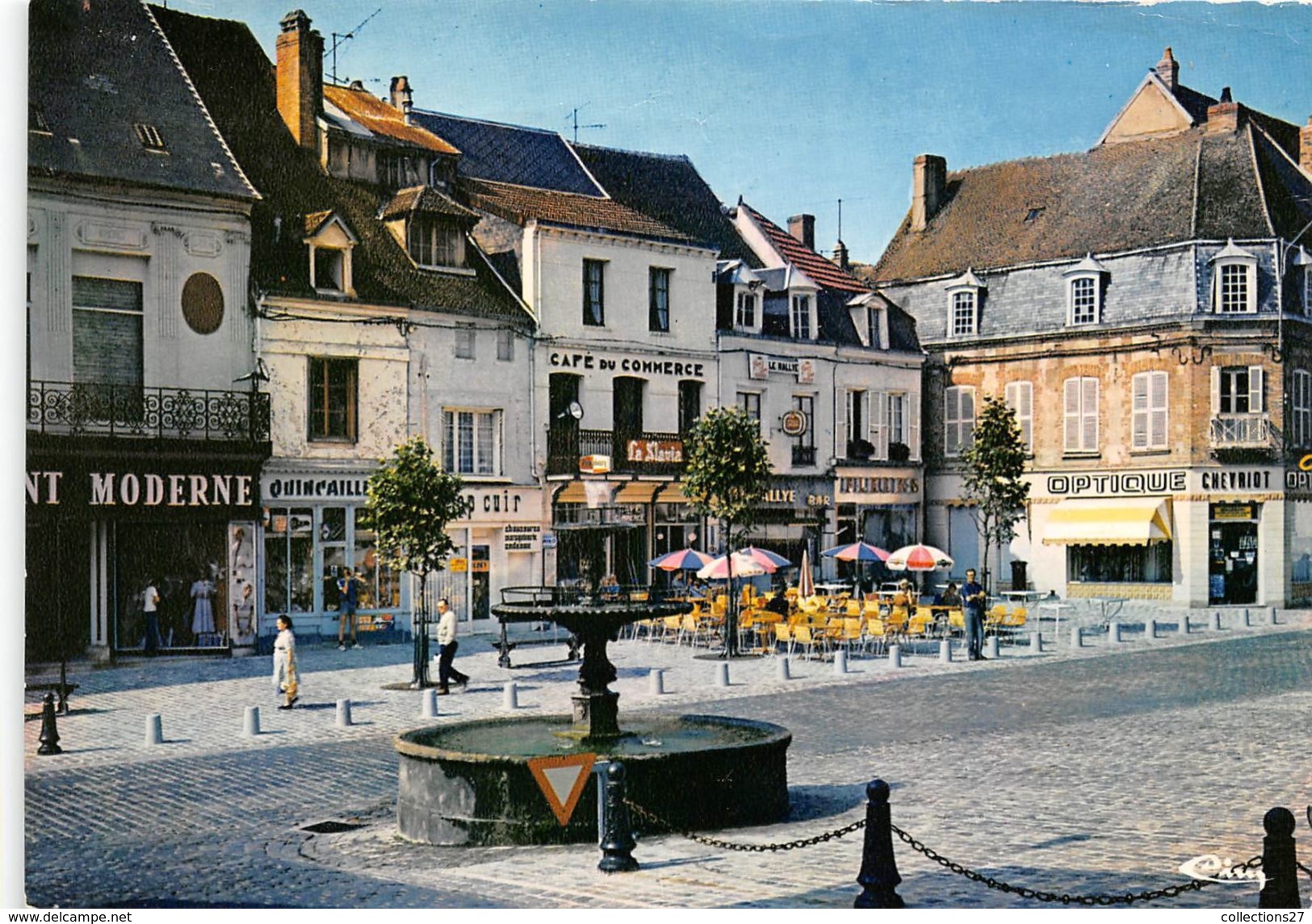 51-SEZANNE- FONTAINE PLACE DE LA REPUBLIQUE - Sezanne