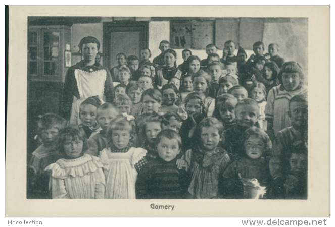 BE GOMERY  / Intérieur D'école / SUPERBE CLICHE - Virton