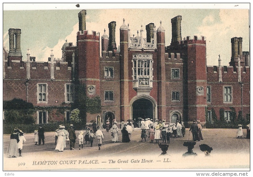 ---- KXK ---  HAMPTON COURT PALACE   The Great Gate Unused TTBE - Hampton