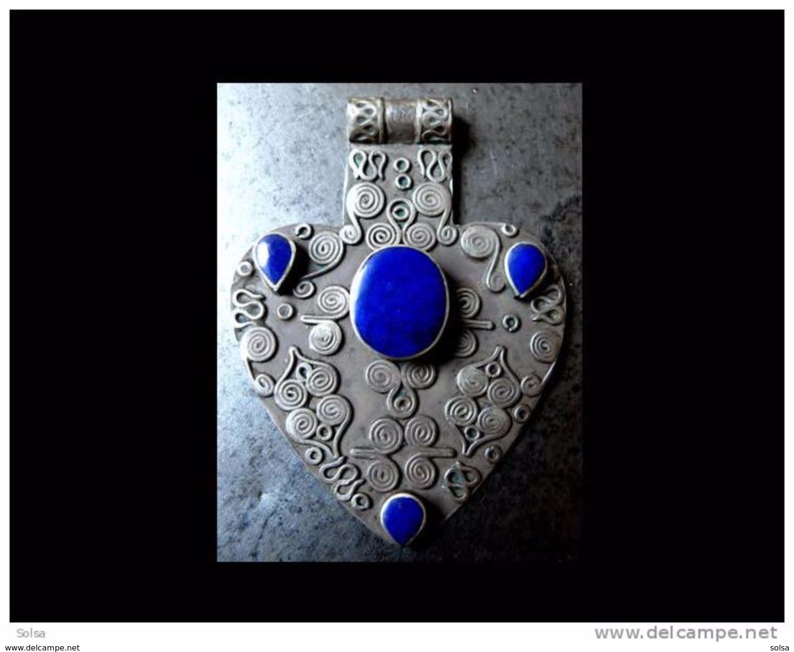 Pendant Turcmène Argent Et Lapis Lazuli / Turkmenistan Silver And Lapis Pendent - Ethnisch