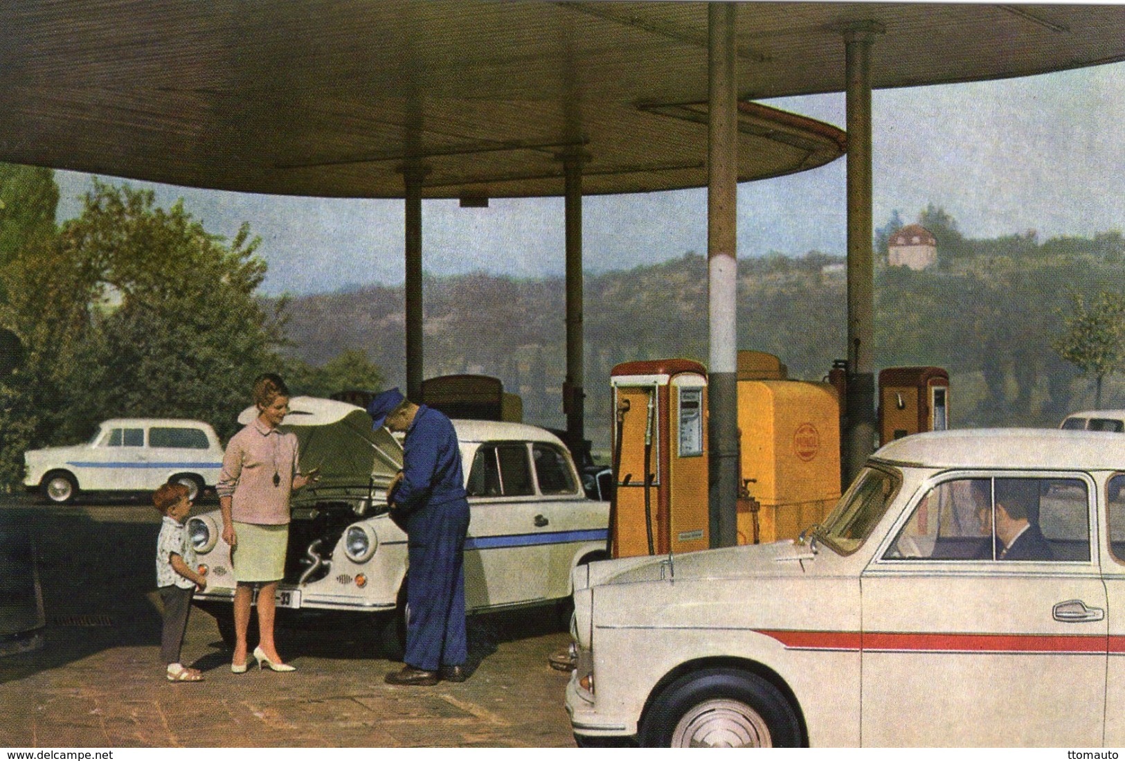 Trabant 600 Et 600 Kombi  -  1963  -  CPM - Toerisme