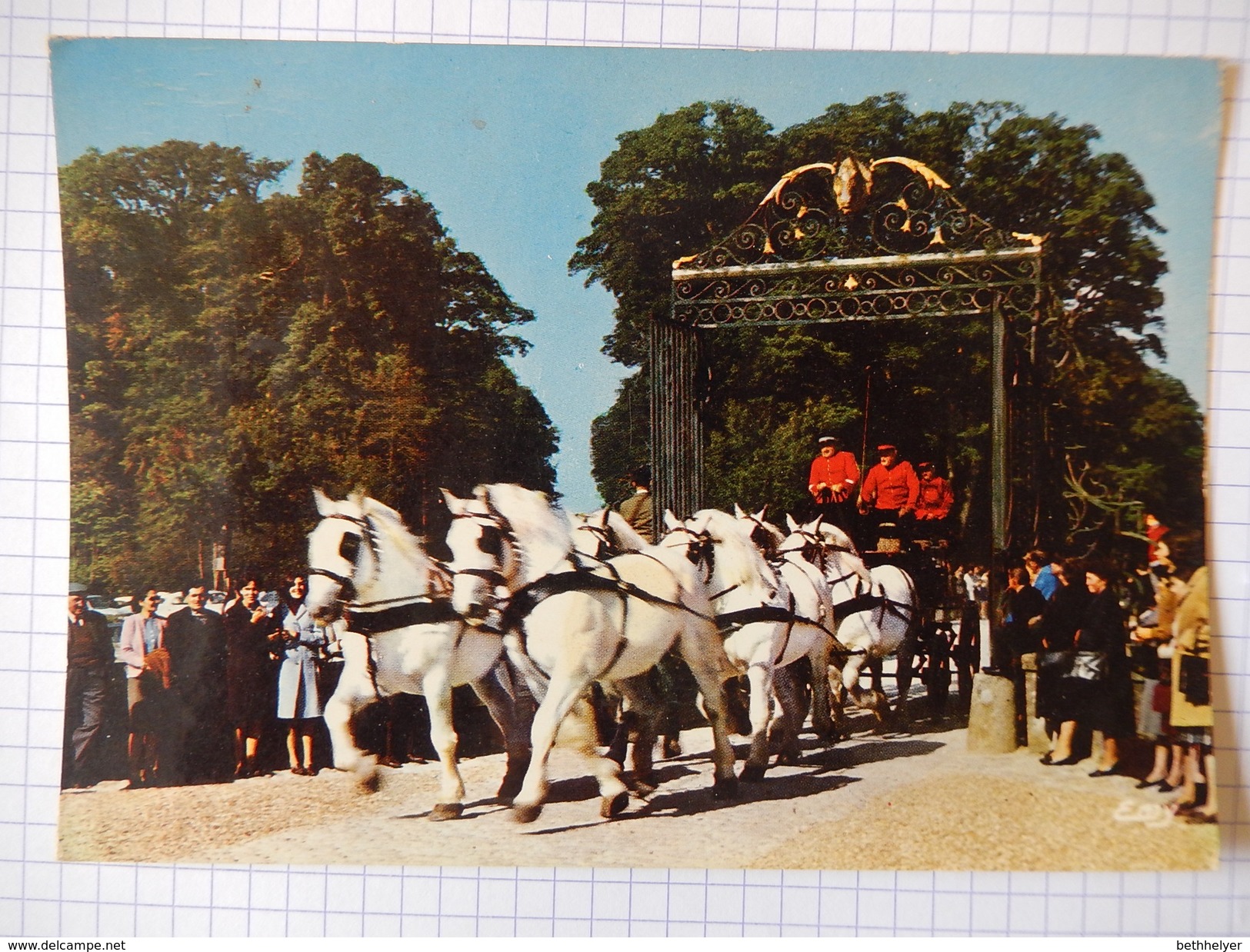 CPSM (61) - LE HARAS DU PIN - SORTIE D'ATTELAGE UN JOUR DE FETE -  CHEVAL - C1968 - PHOTO VERITABLE - R3742 - Caballos