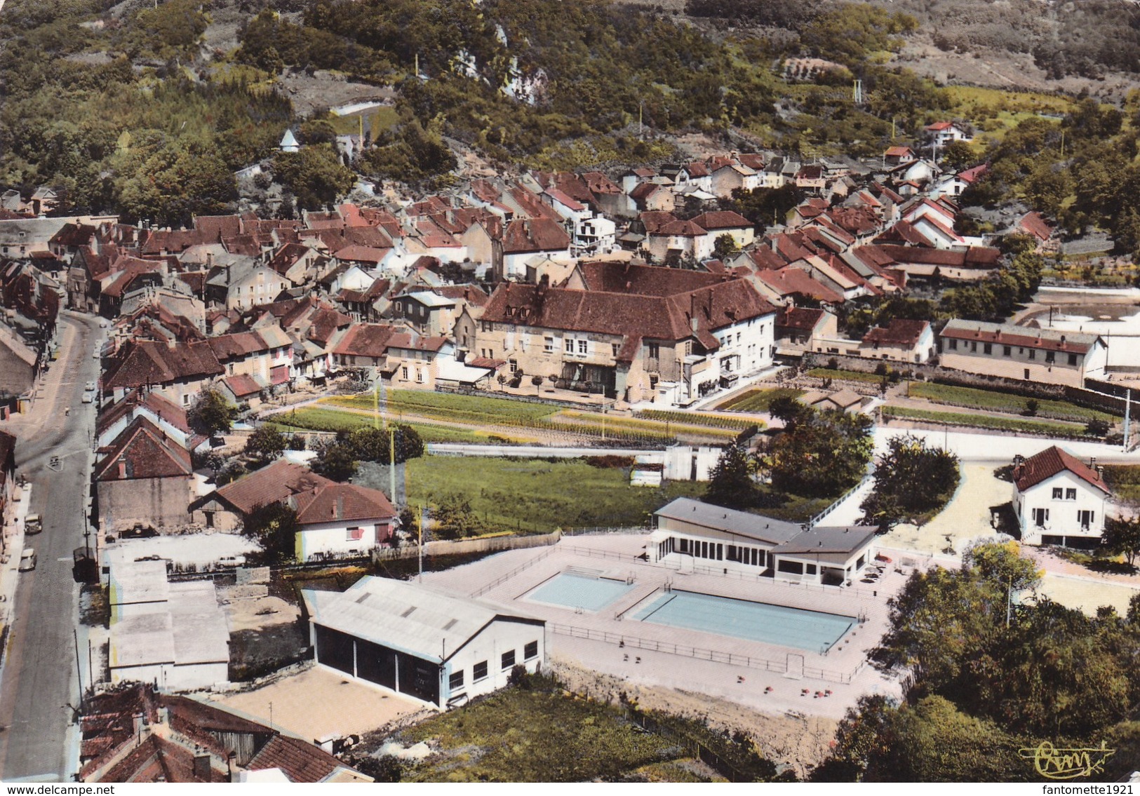 POLIGNY VUE AERIENNE LA PISCINE (dil308) - Poligny