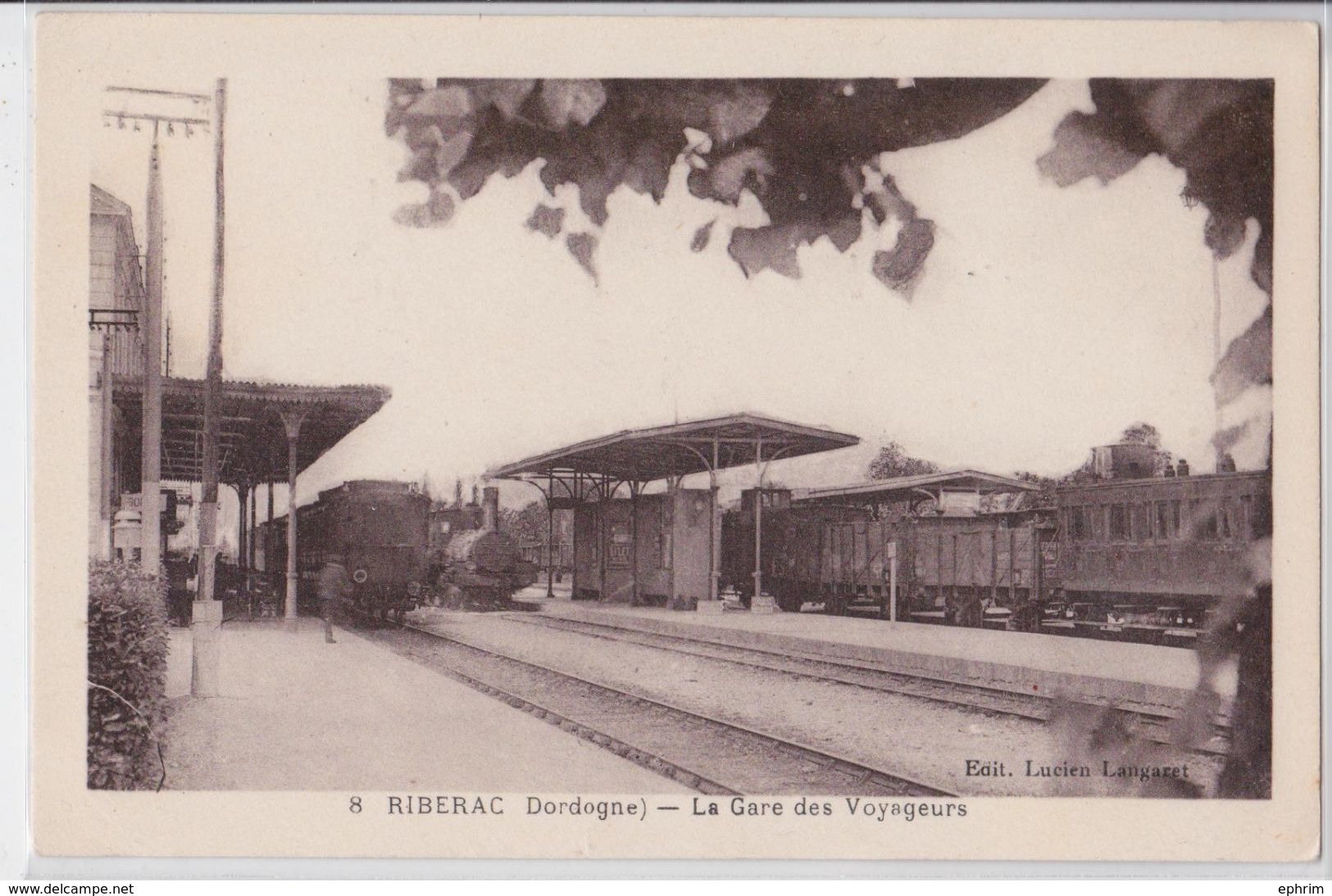 RIBERAC - La Gare Des Voyageurs - Train - Riberac