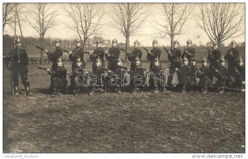 T4 1911 German Infantrymen, Group Photo (b) - Sin Clasificación