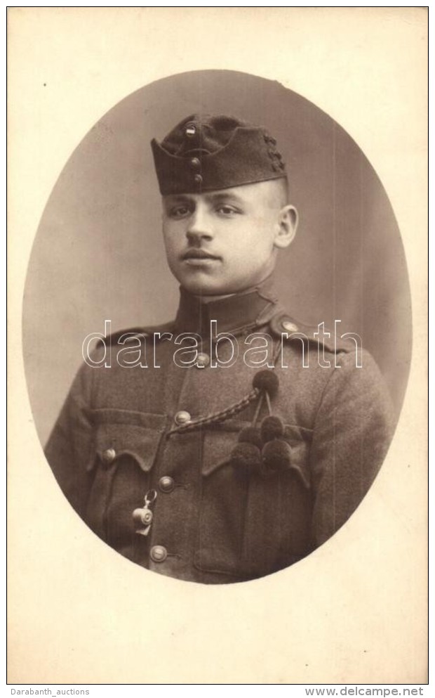 * T2 1926 L&ouml;v&eacute;szbojttal Kit&uuml;ntetett Magyar Honv&eacute;d Fot&oacute;ja / Hungarian Soldier. Photo - Unclassified