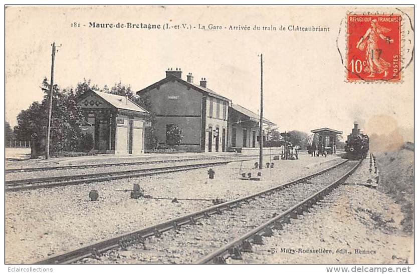 Maure De Bretagne          35     La Gare.  Arrivée Du Train De Chateaubriand     (voir Scan) - Other & Unclassified