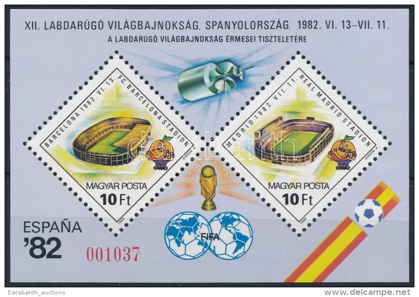 ** 1982 Labdar&uacute;g&oacute; VB Spanyolorsz&aacute;g Aj&aacute;nd&eacute;k Blokk (30.000) / Mi Block 155 Present... - Otros & Sin Clasificación