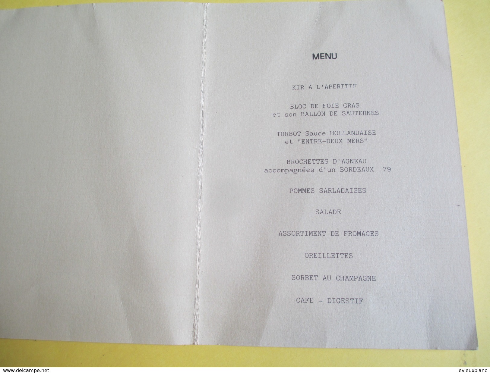 Presse/Repas Des Correspondants/Journal "Le Républicain"/Ferme-Auberge "les Barthes"/Mongauzy/Gironde/1984       Menu206 - Menus