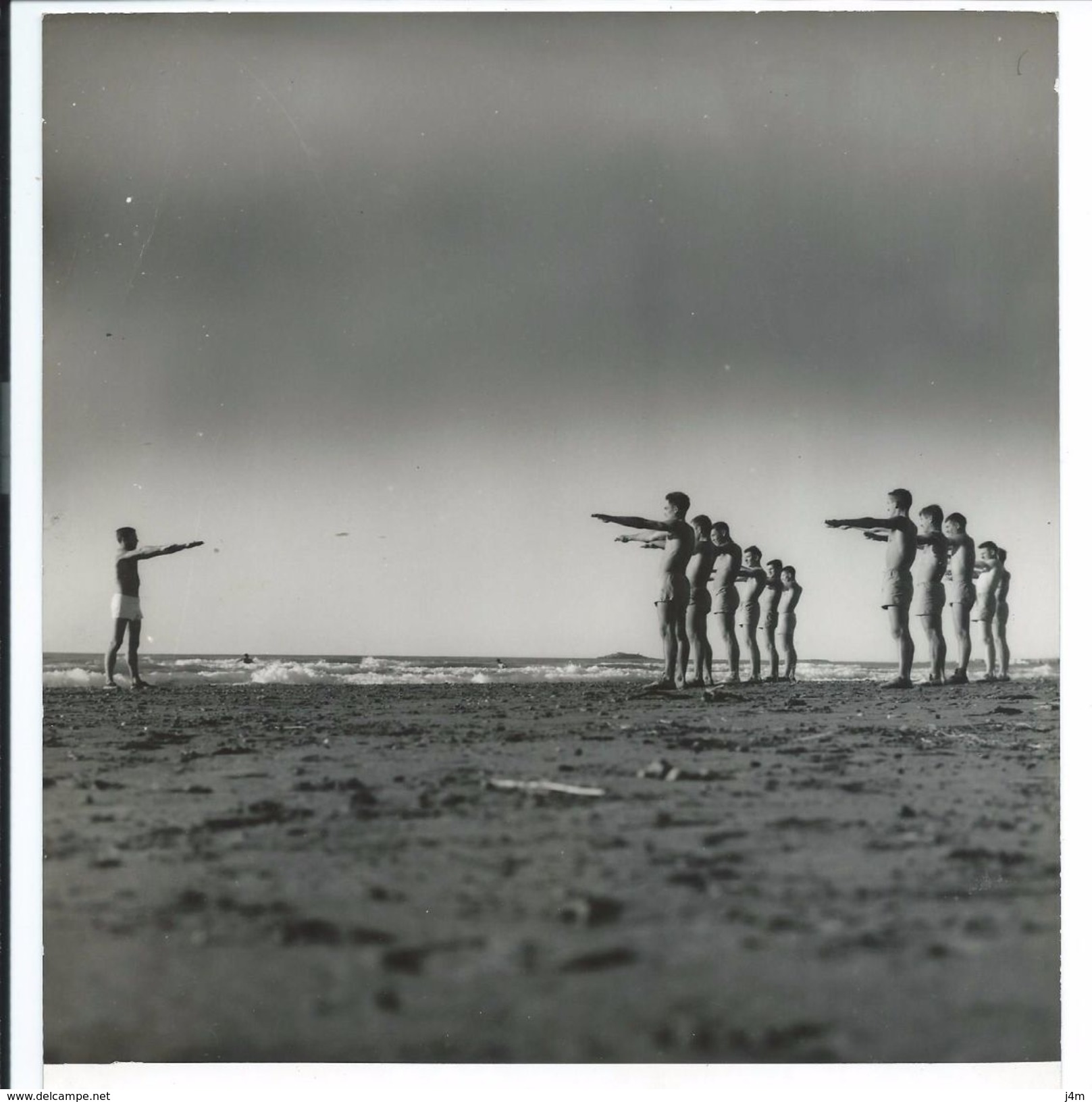 Ancienne PHOTO 19 X 18 Cm  GUERRE D'ALGERIE.. Entrainement Physique Militaire Au 152e RI. - Guerre, Militaire